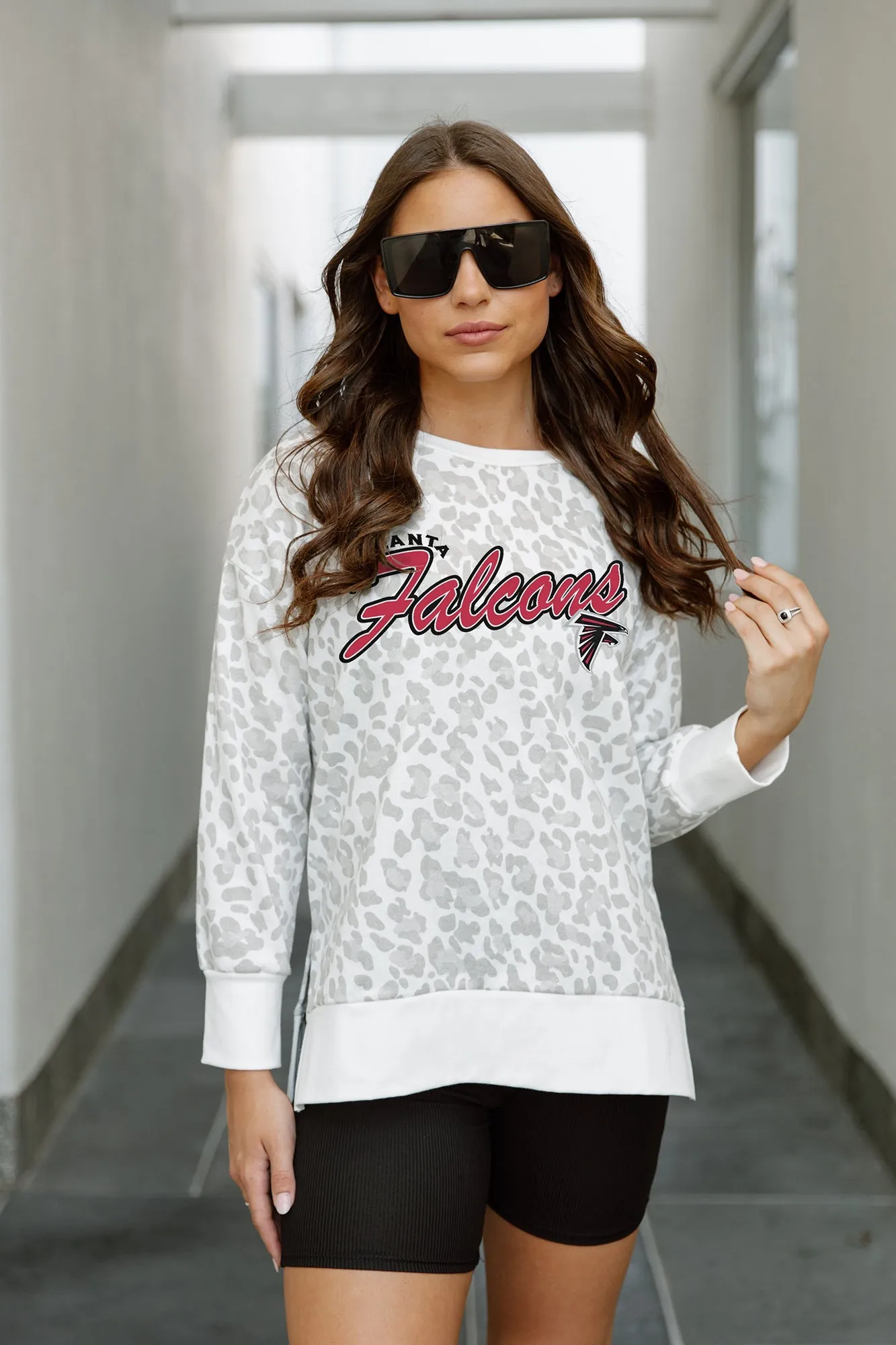 ATLANTA FALCONS FEELING WILD SIDE SLIT PULLOVER