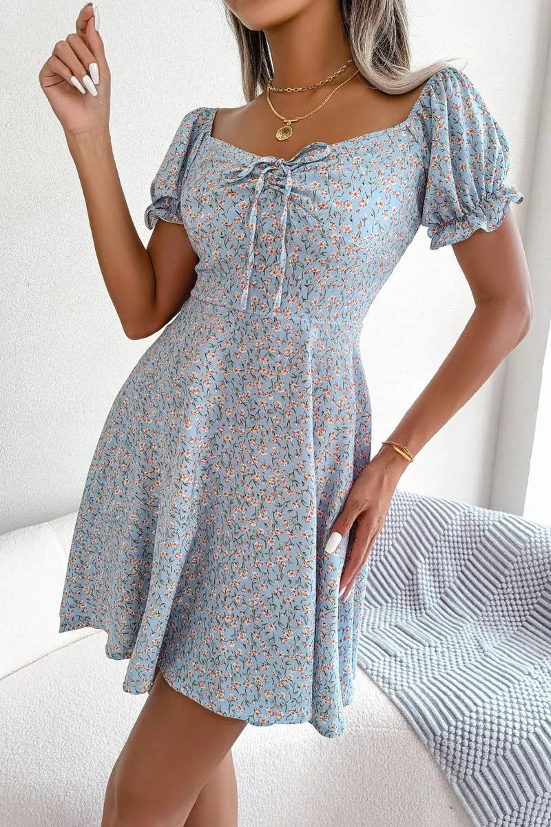 CASUAL TRUMPET SLEEVE DRAWSTRING FLORAL DRESS_CWDSD2555