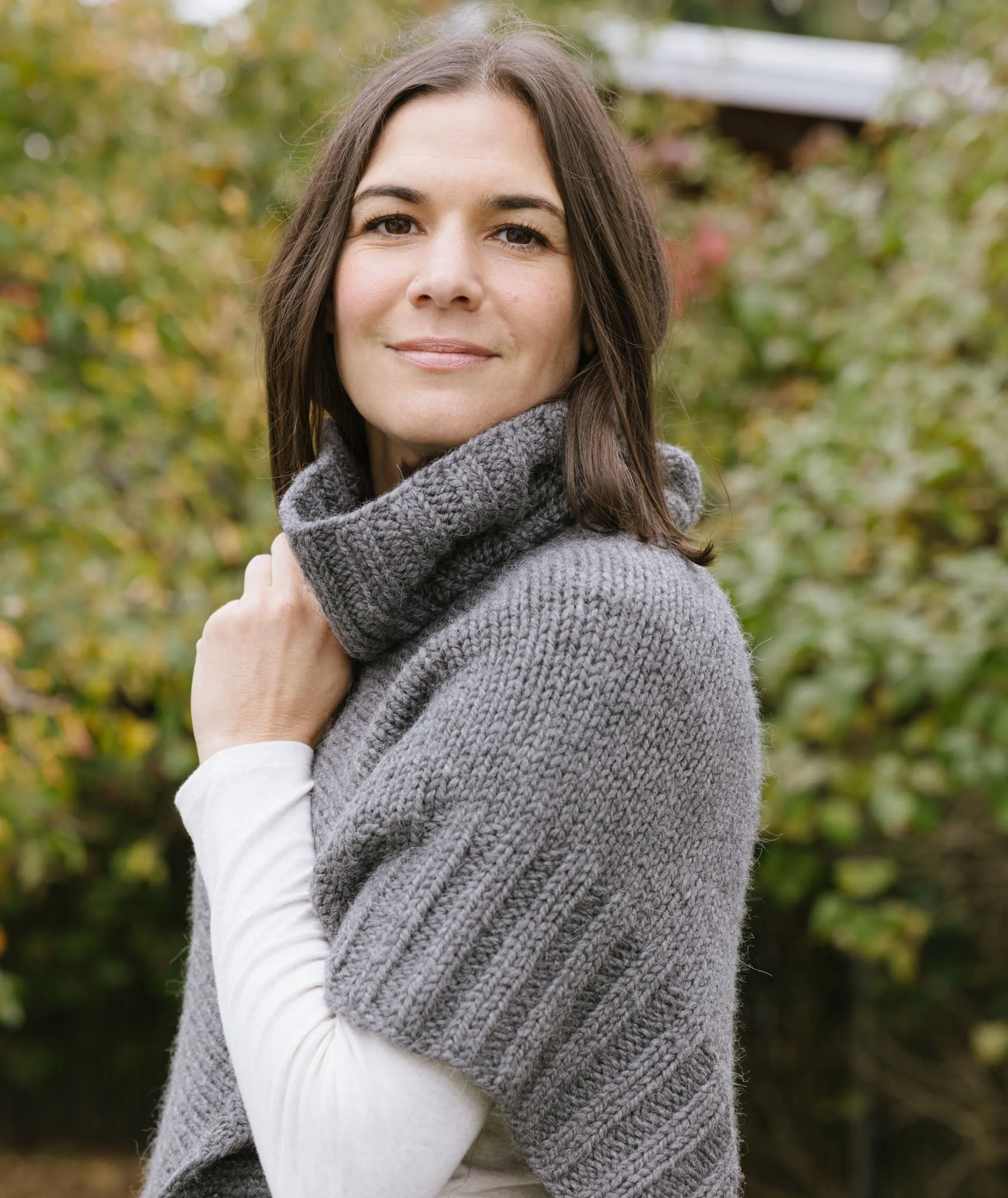 Chunky Seamless Poncho Using Wool and the Gang Alpachino Merino