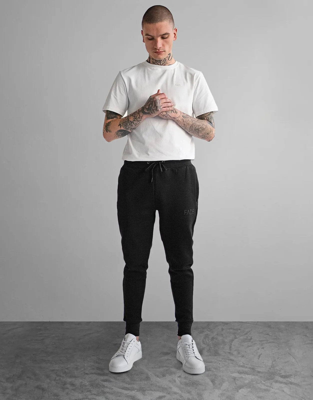 Fade Essential Sweatpants Black