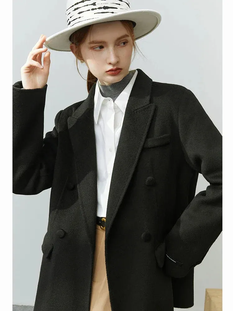 Graceful Women Solid Lapel Collar Top