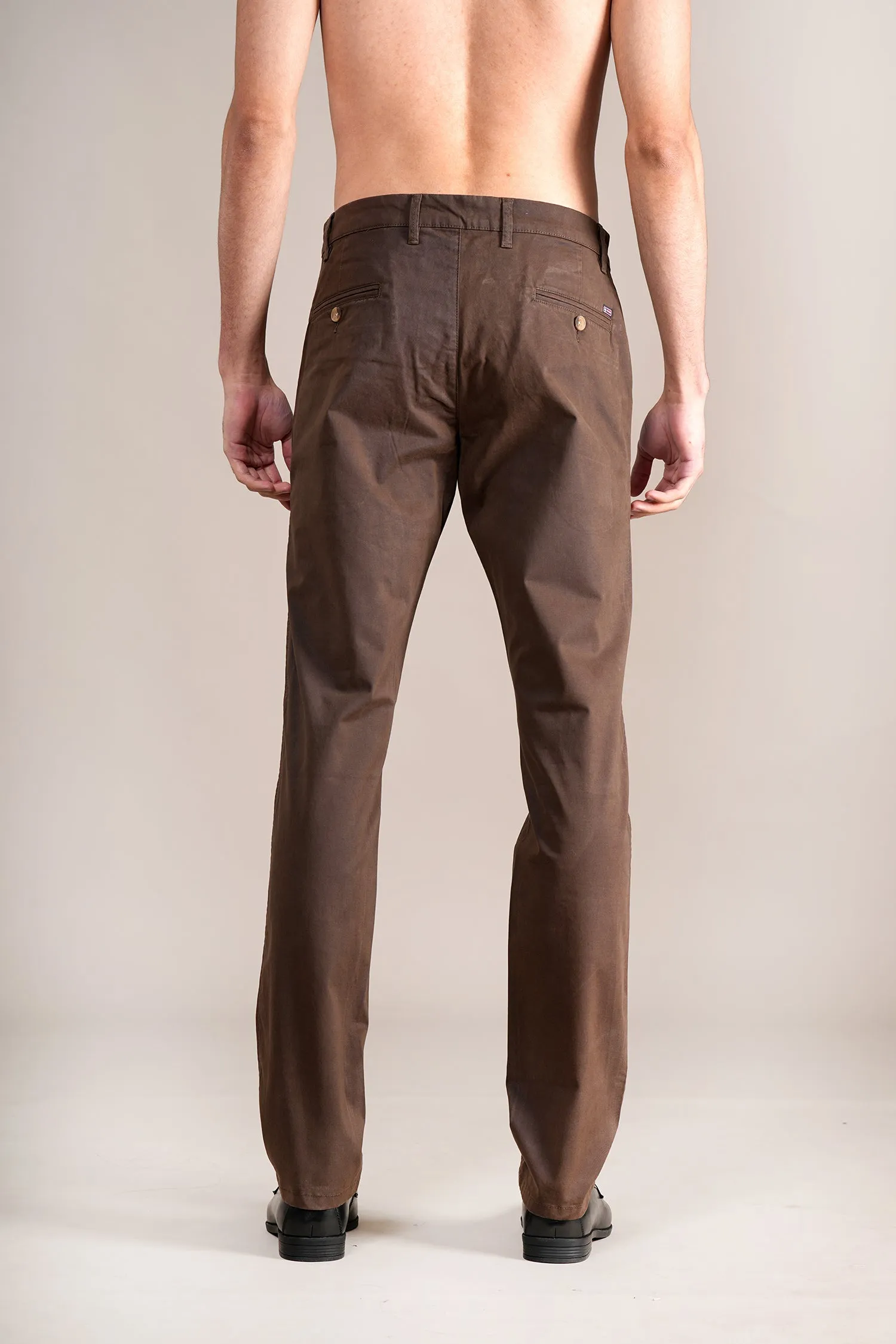 Men's Brown Solid Non-Pleated Casual Trouser