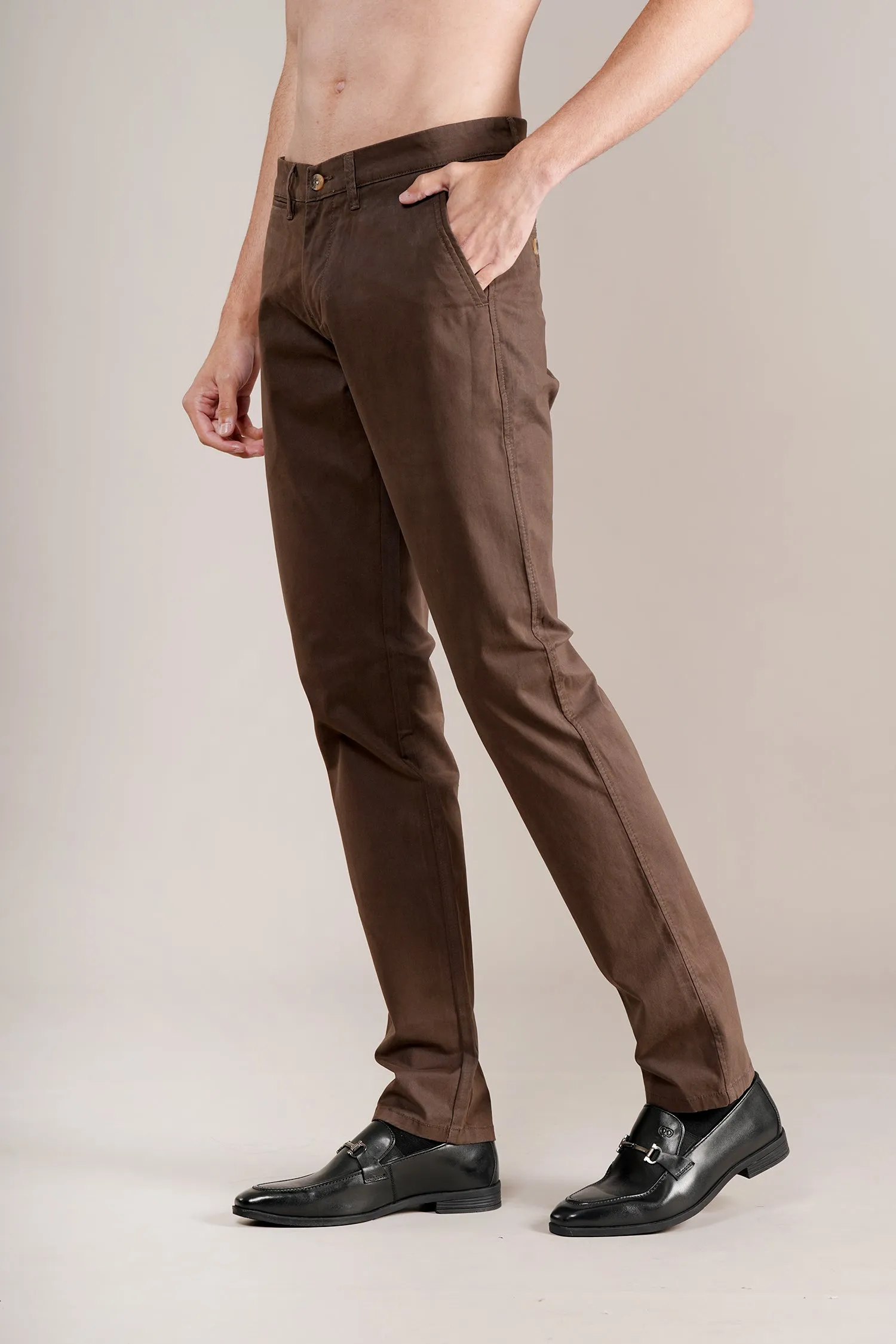 Men's Brown Solid Non-Pleated Casual Trouser