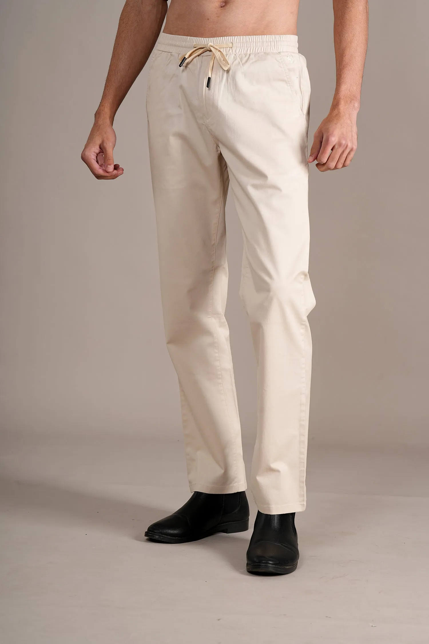 Men's Cream Non-Pleated Casual Trouser