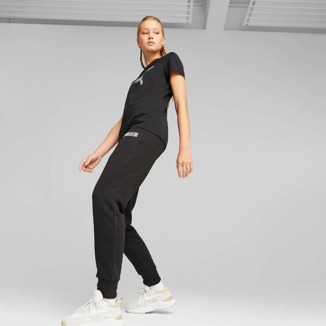 Puma Mass Merchants Style Women's Sweatpants FL - Black