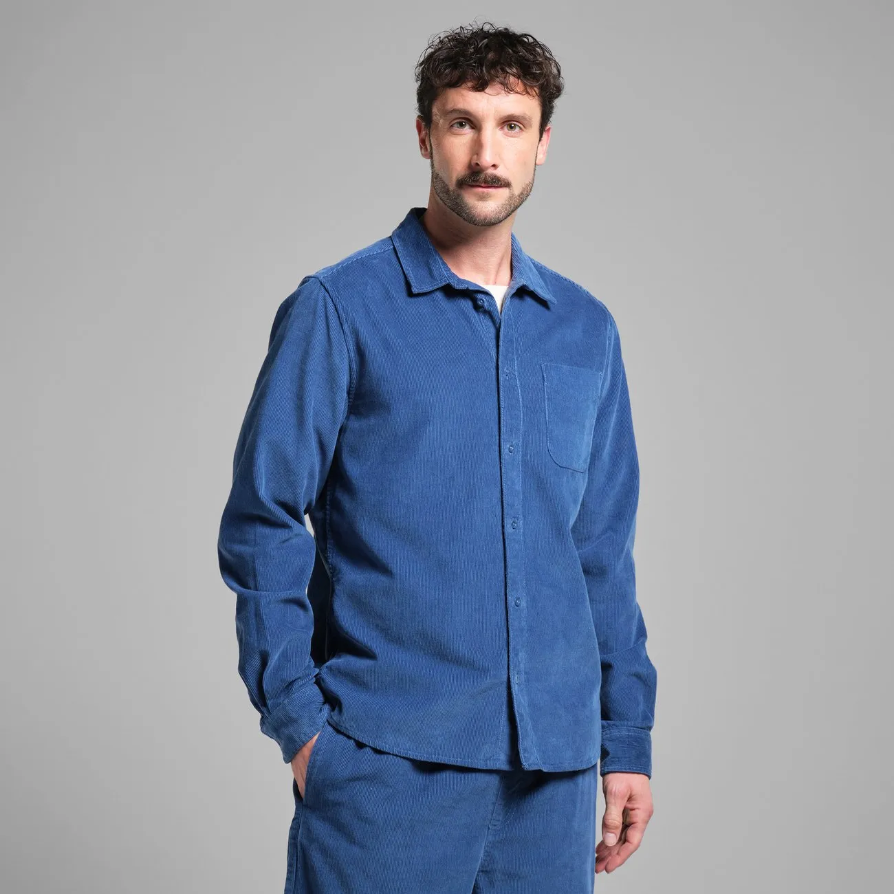 Shirt Varberg Corduroy True Blue | DEDICATED