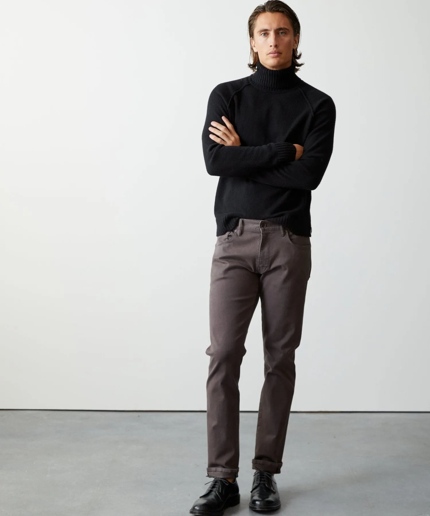 Slim Fit 5-Pocket Chino in Dark Granite