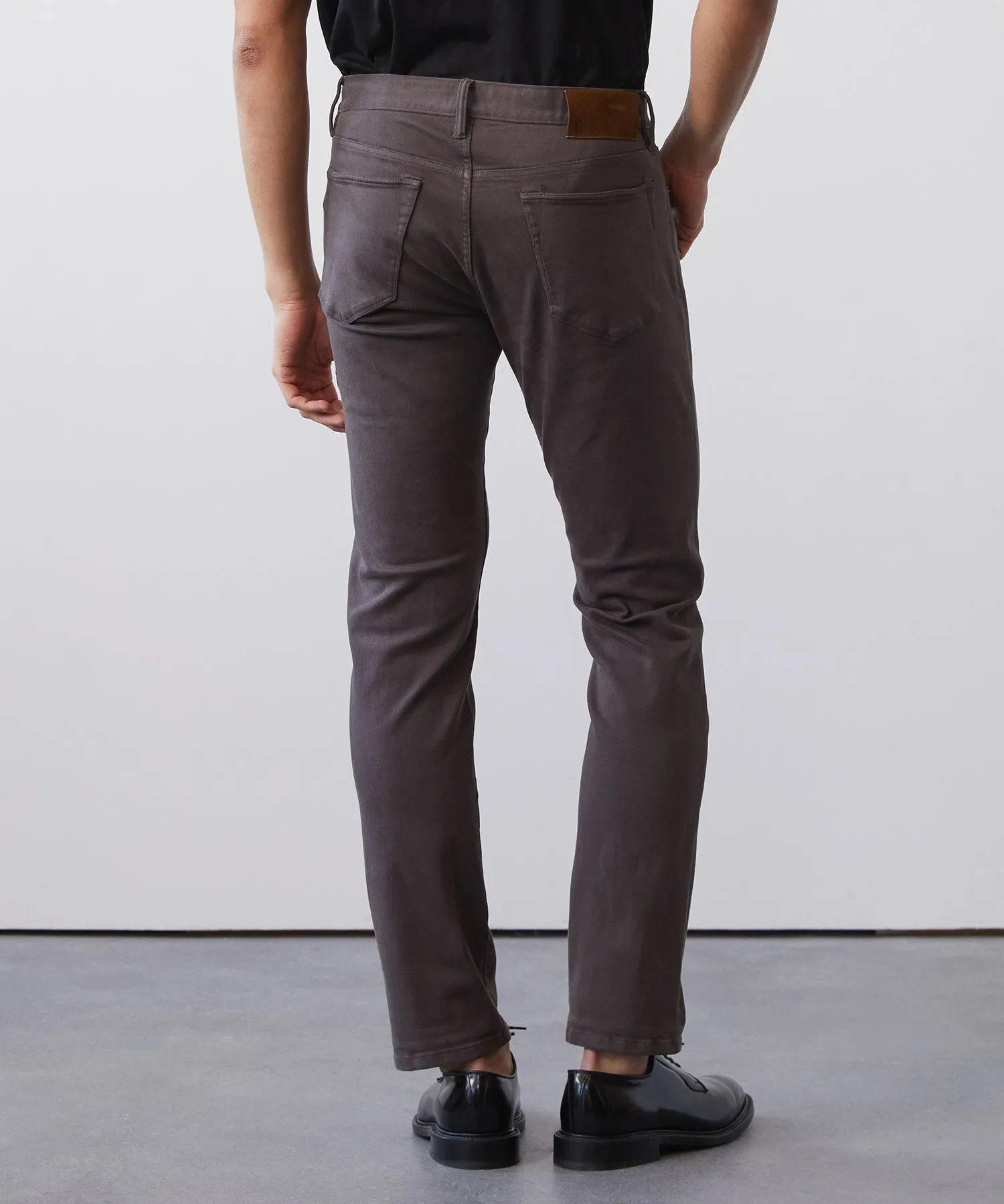 Slim Fit 5-Pocket Chino in Dark Granite