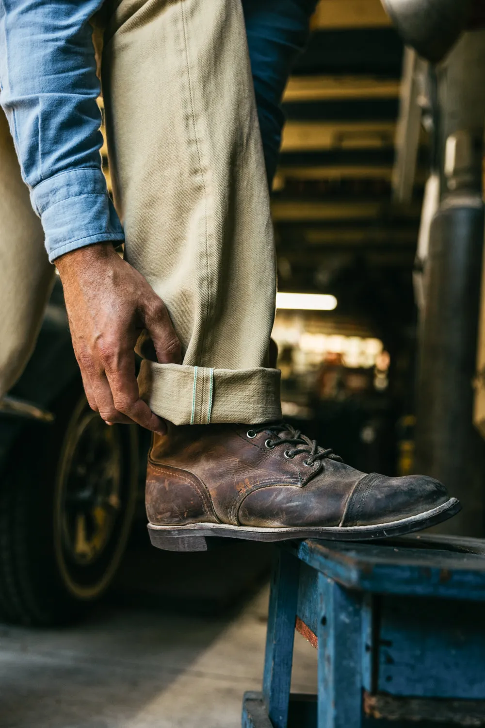 The Hammer Straight Natural Slub - Khaki 14oz Selvedge