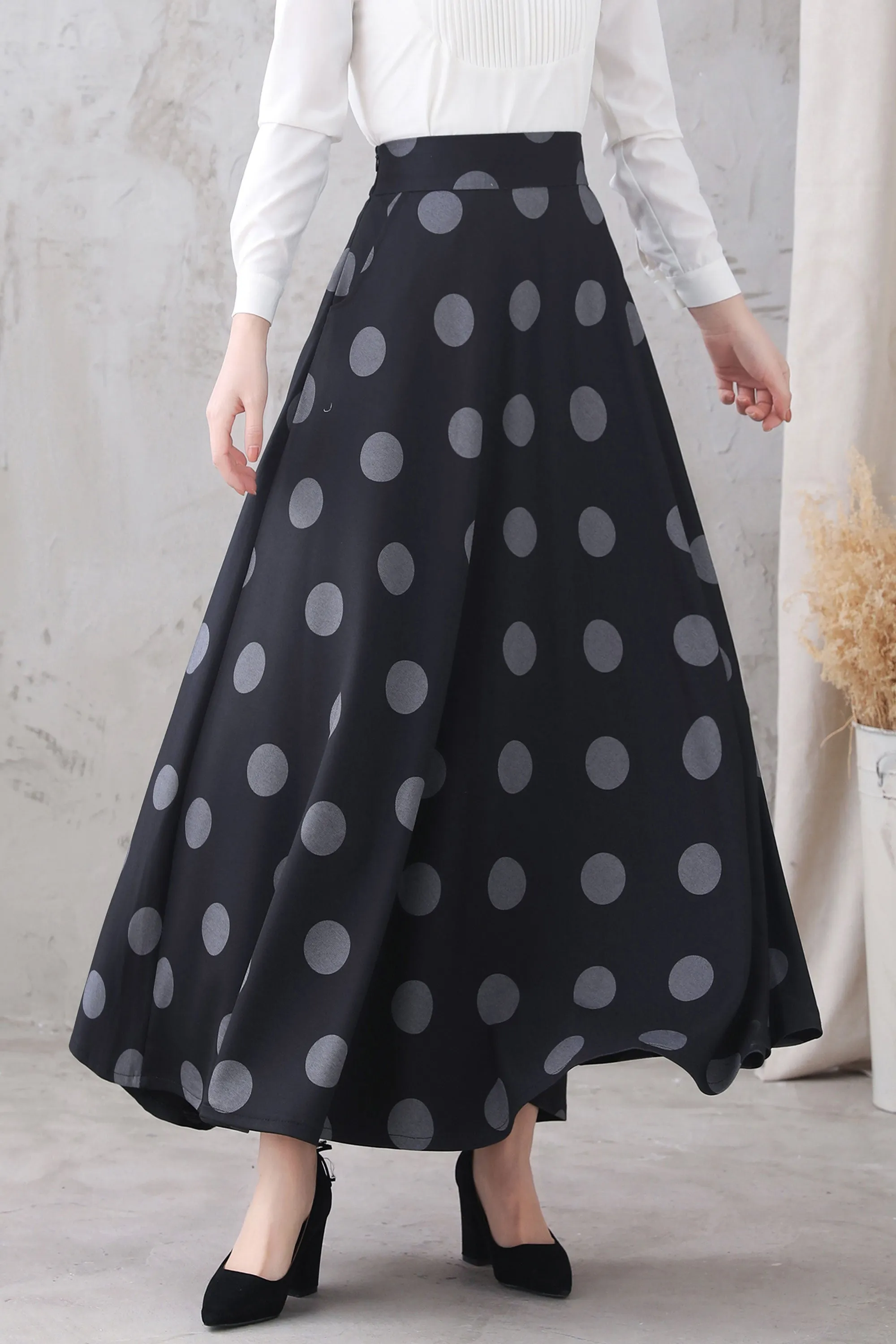 Womens Long Polka Dot skirt 3324, Size 165-US2 #CK2200277