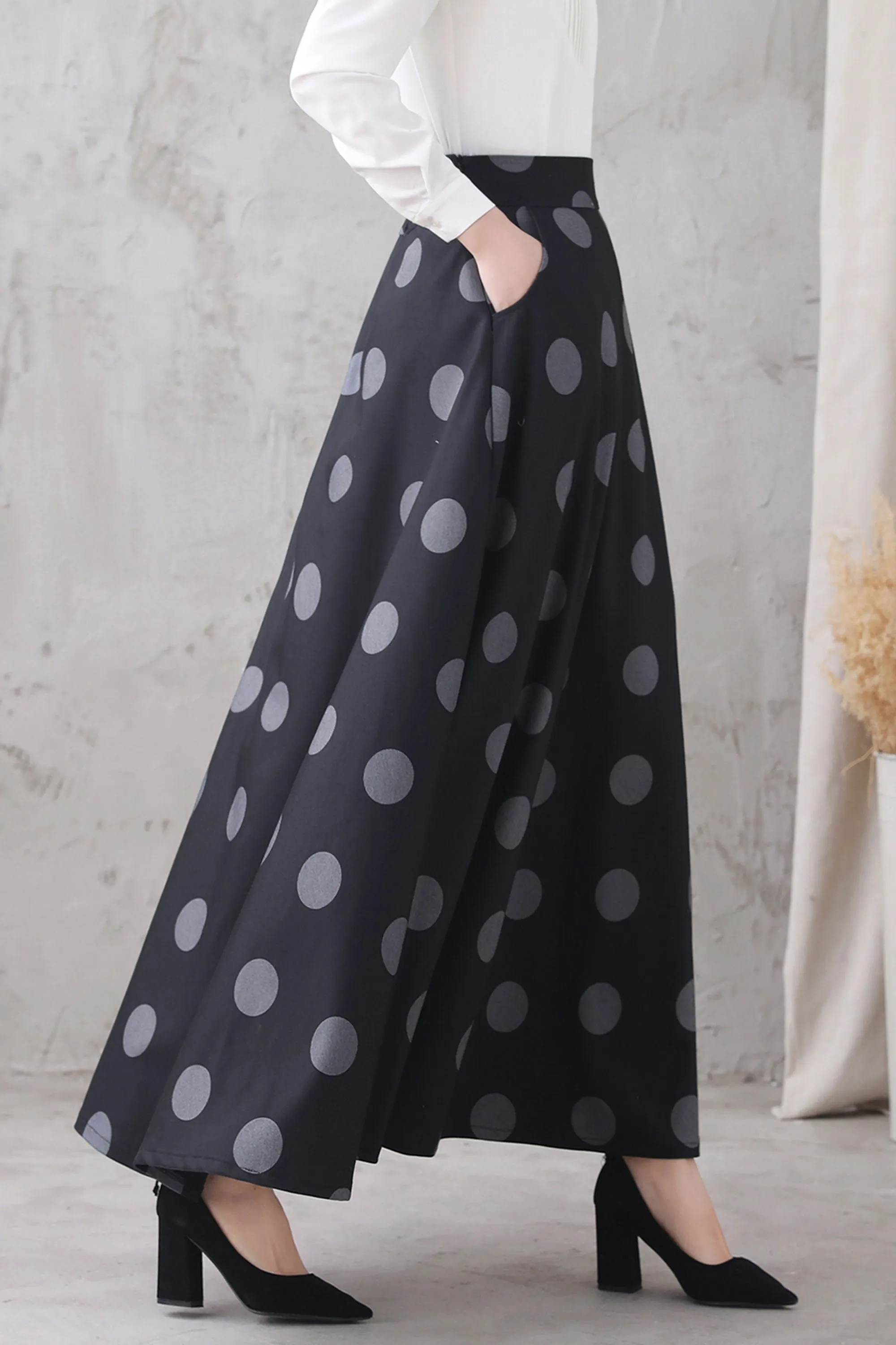 Womens Long Polka Dot skirt 3324, Size 165-US2 #CK2200277